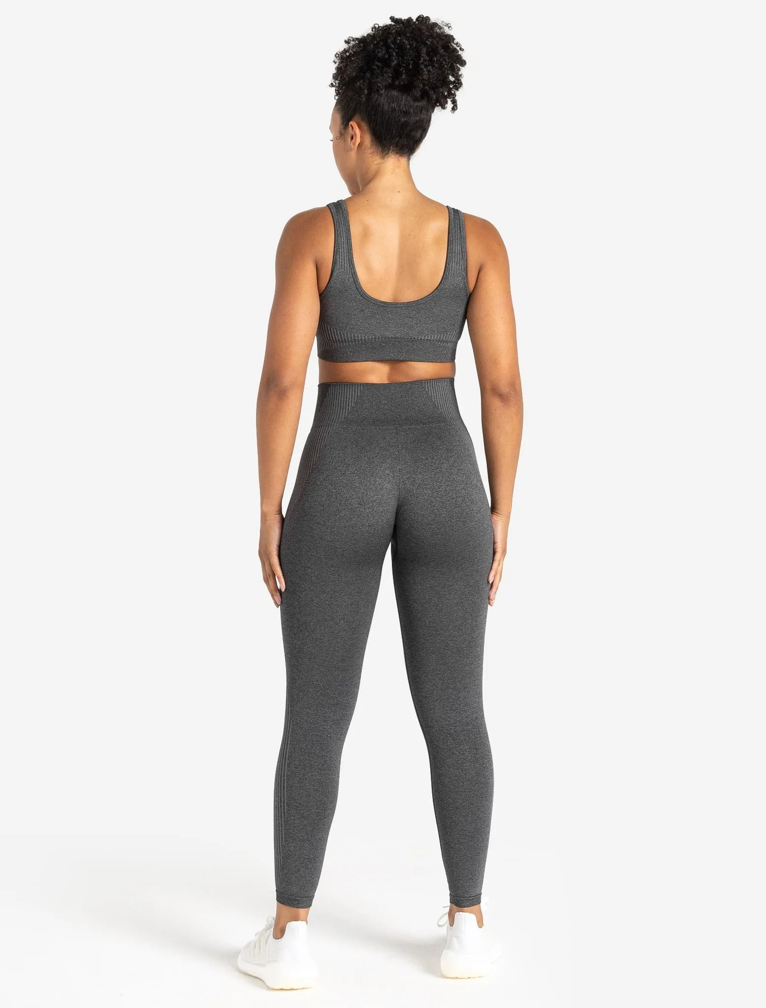 ADAPT 2.0 Seamless Sports Bra - Charcoal