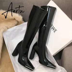 Aiertu Kendall style Women motorcyle boots Fashion Square toe Knee high boots Autumn Winter Warm patent leather High heels boots shoes