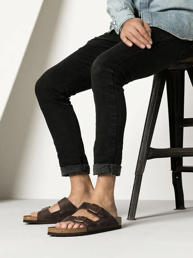 BIRKENSTOCK Arizona Sandal: Oiled Leather