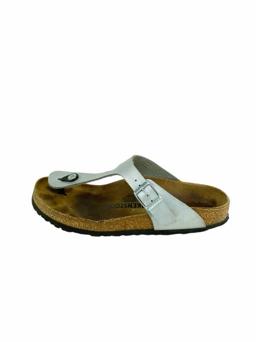 Birkenstock Women's Metallic Gizeh Sandal Silver Size 40 (9-9.5 US)