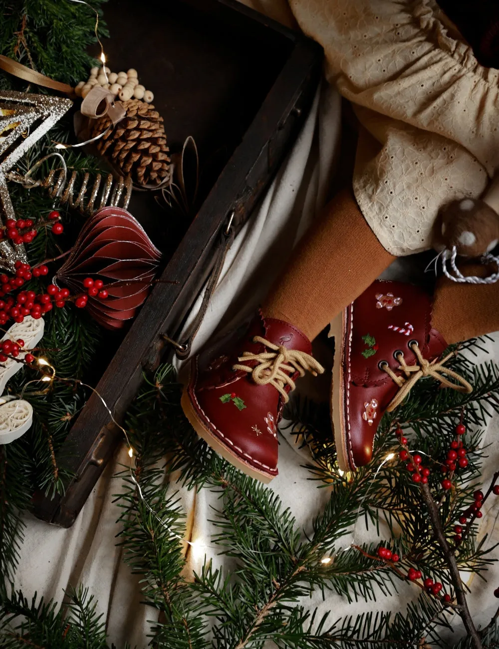 Christmas Scallop Boot - Bordeaux