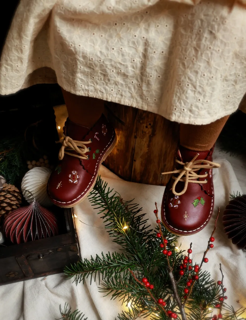 Christmas Scallop Boot - Bordeaux