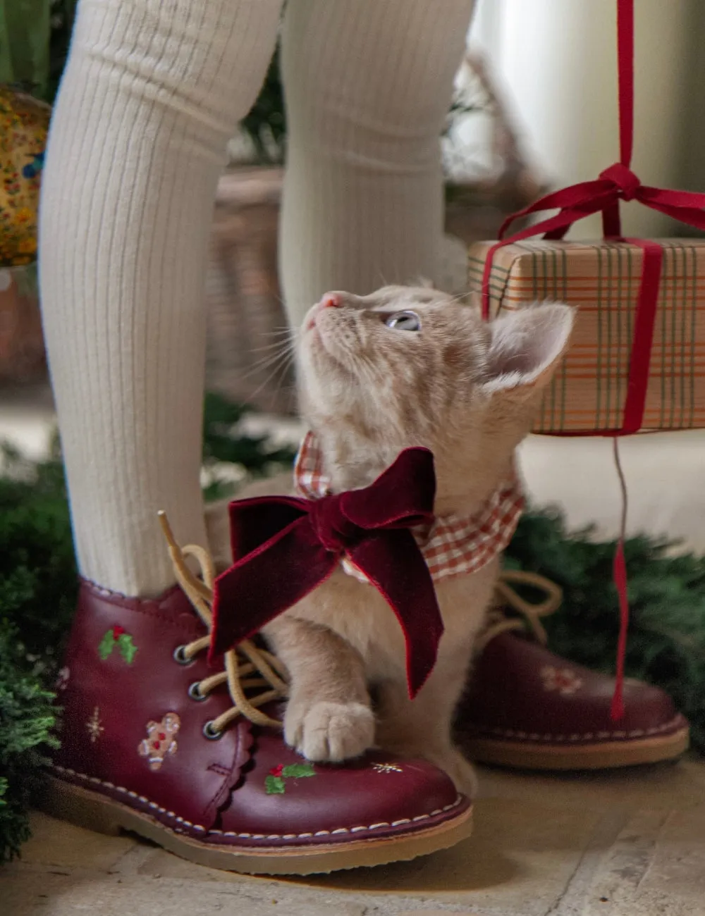 Christmas Scallop Boot - Bordeaux