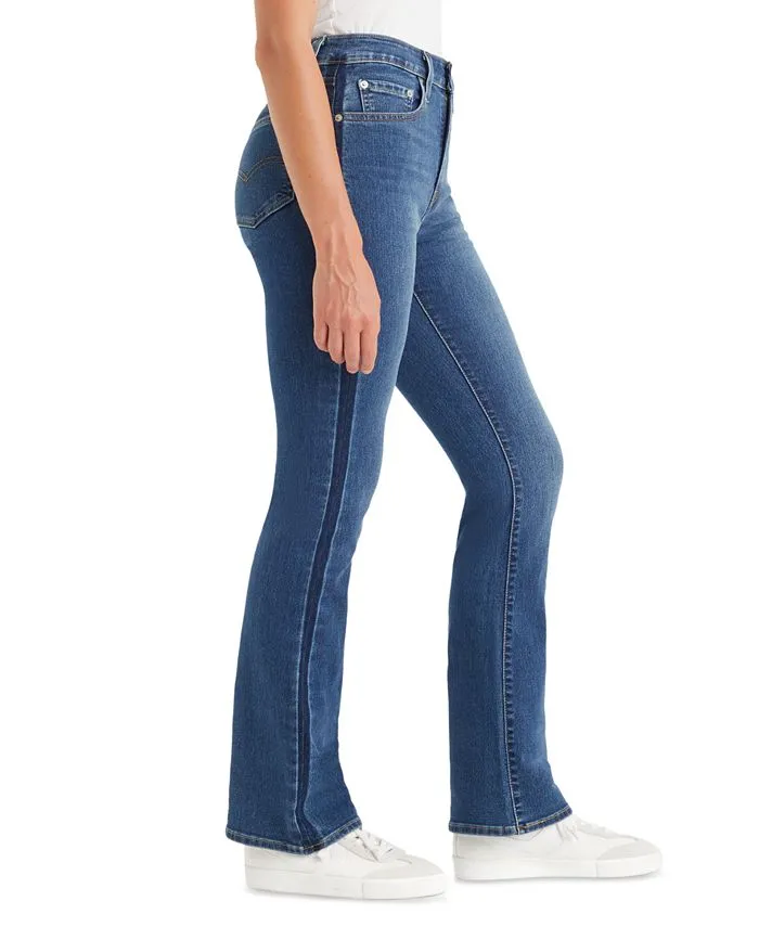 Levi's Classic Stretch Bootcut 725 High Waist Jeans in Did It Matter