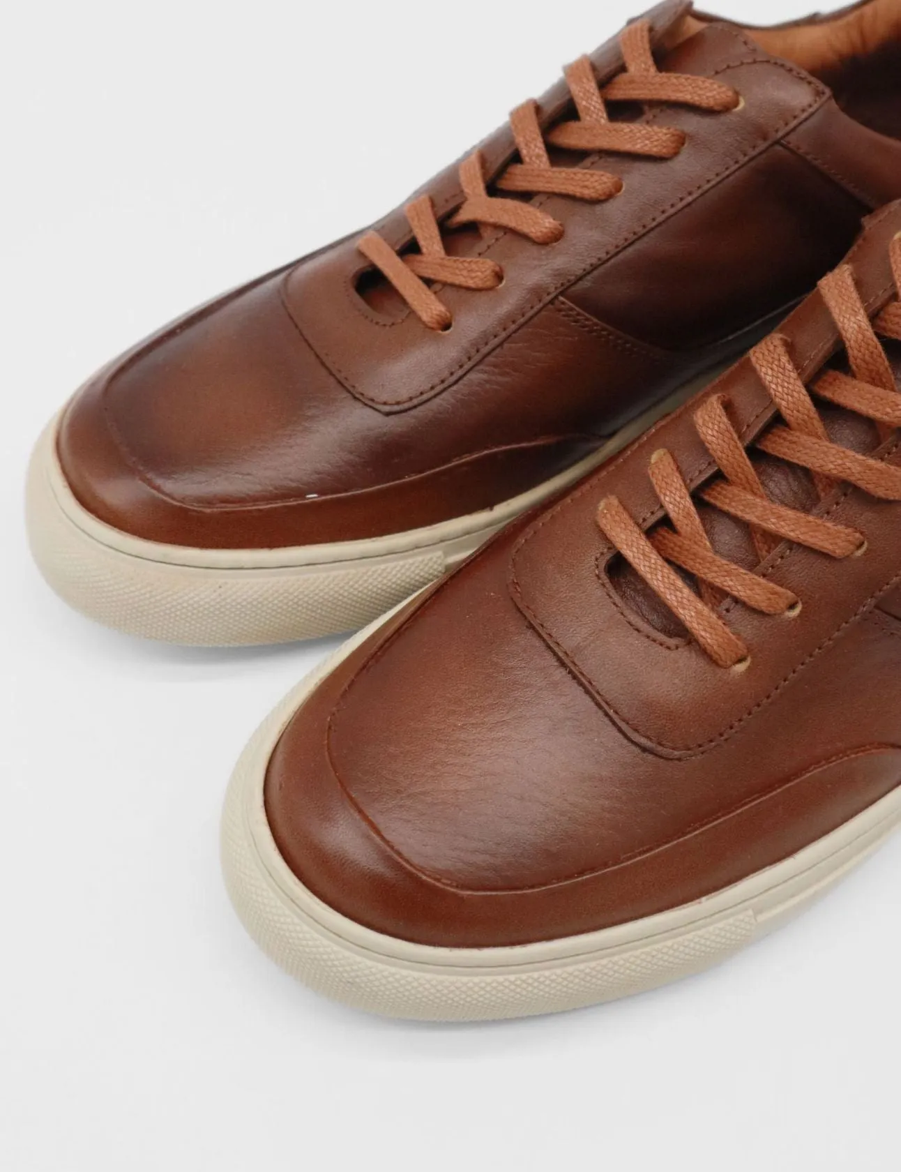 Martini sneakers in tan leather mens shoes