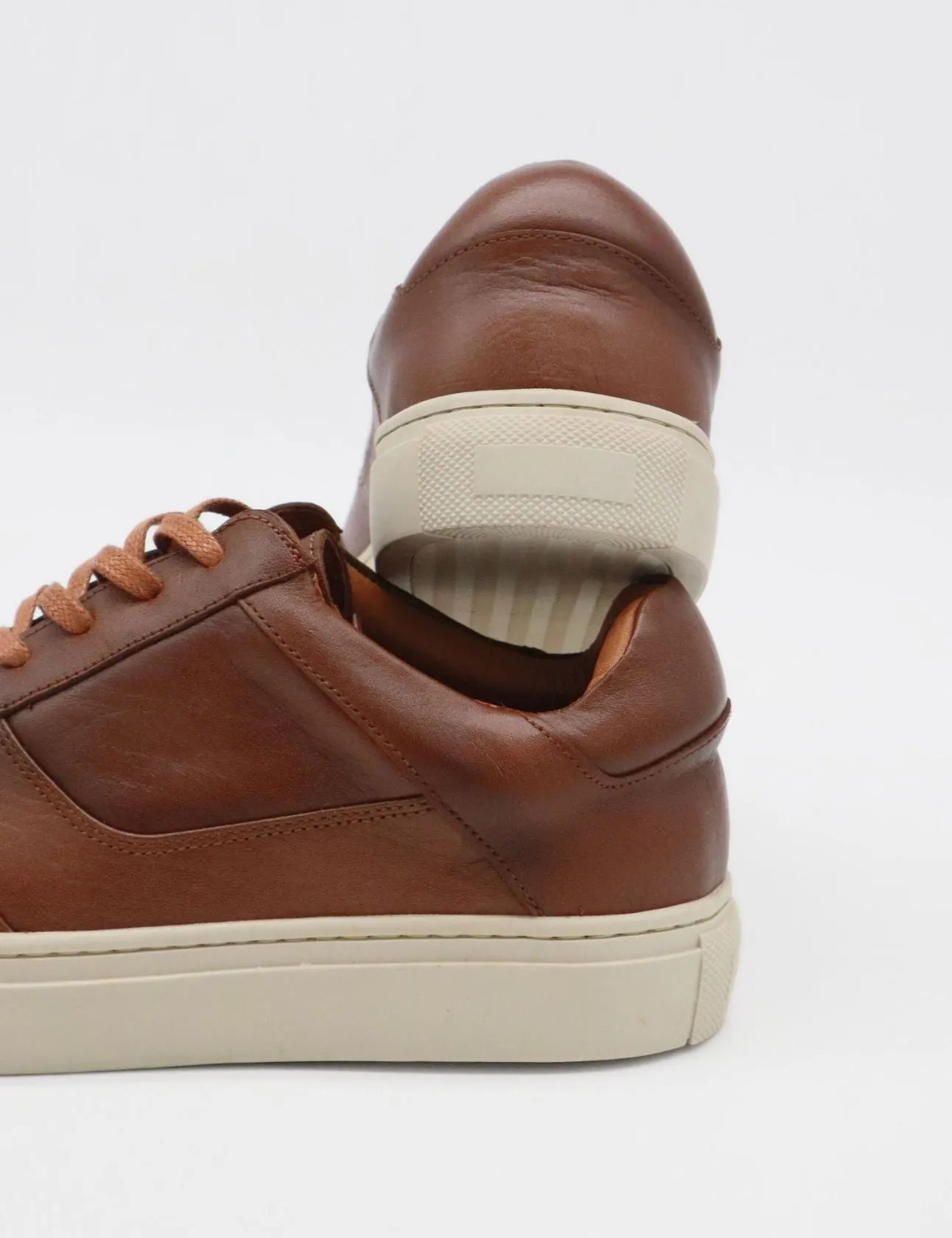 Martini sneakers in tan leather mens shoes