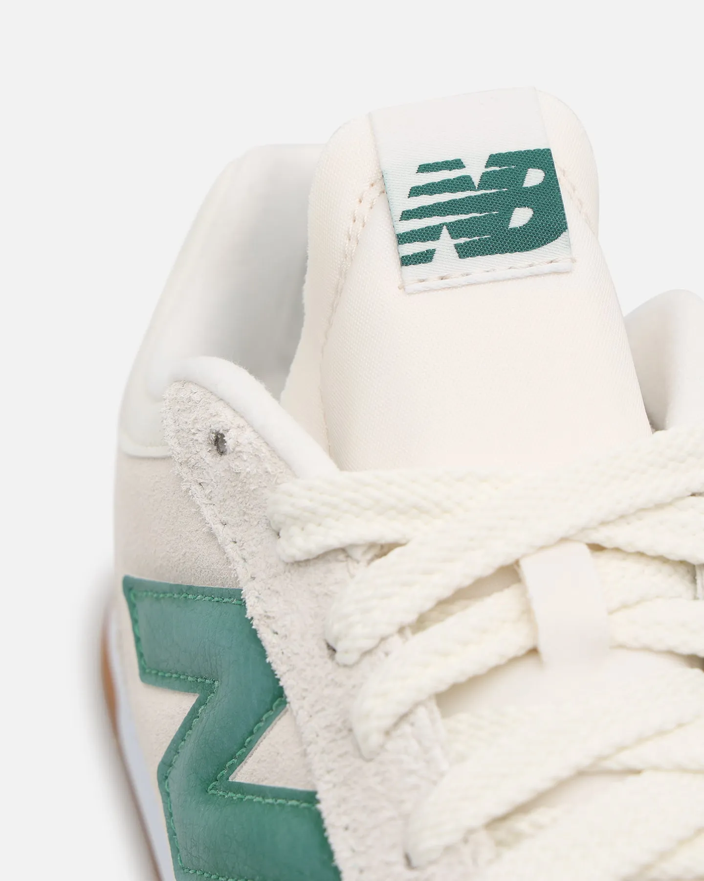 New Balance RC42 Cream