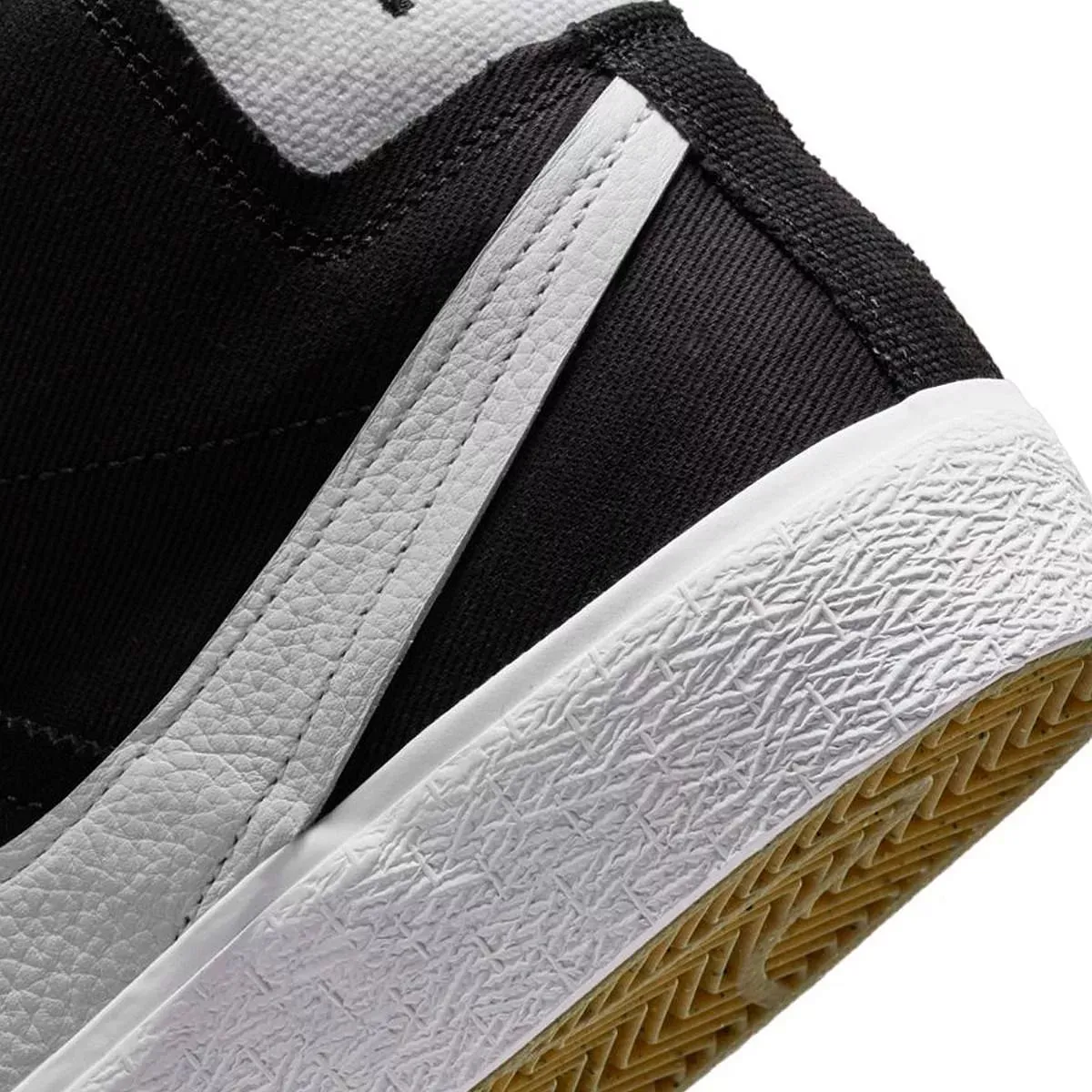 Nike SB Zoom Blazer Mid Premium Plus Black/White