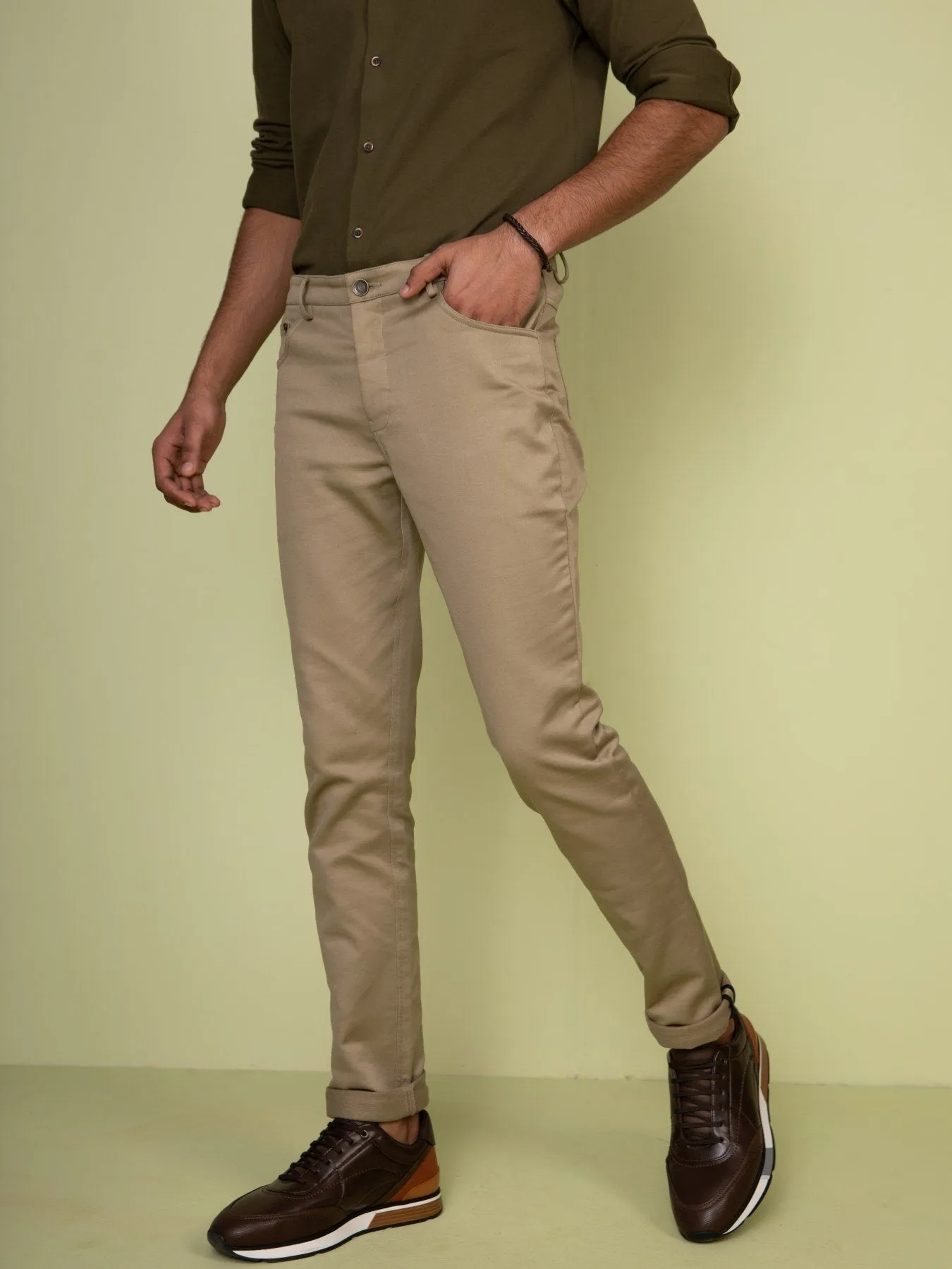 Olive 5 Pocket Expandable Chino