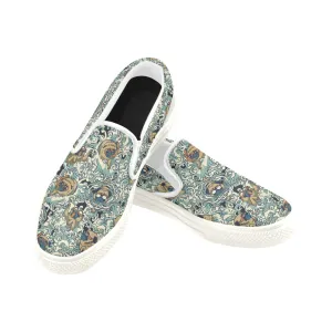 Pugs swiming Women's Slip-on Canvas Shoes