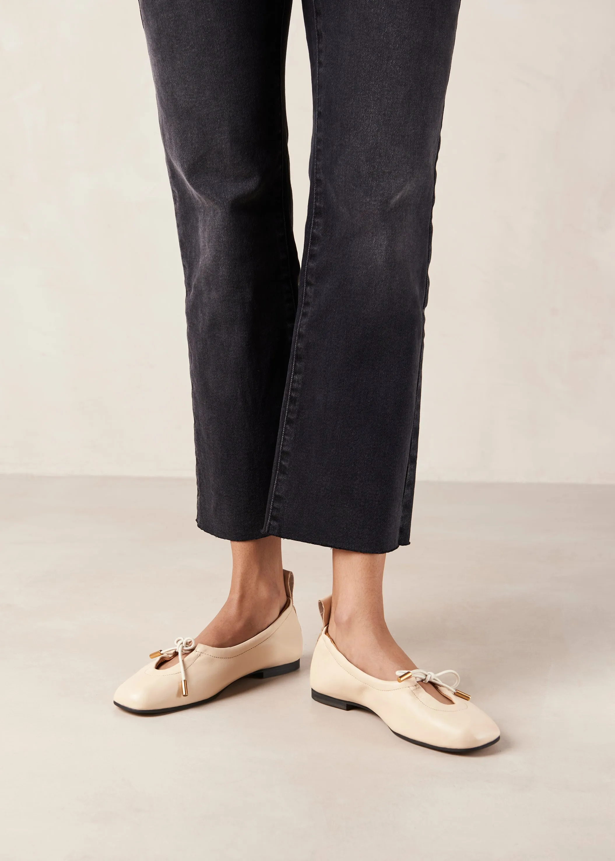 Rosalind Leather Ballet Flats - Cream