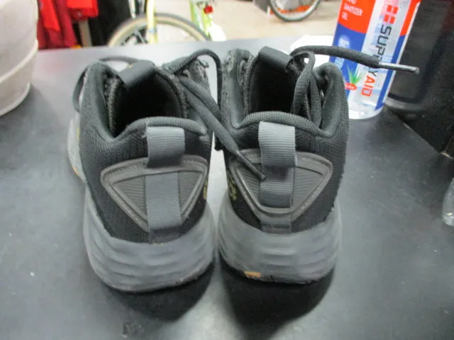 Used Adidas Light motion Size 3 Shoes